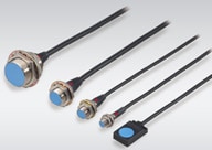 Three-wire self contained amplifier proximity sensors EZ Series